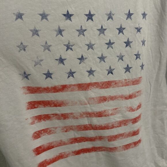 Life elsewhere- white flag acid wash T-shirt, size 1X - Picture 3 of 5